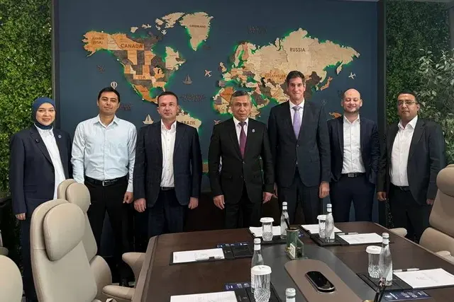Ўзметкомбинат Raiffeisen Bank билан инвестиция лойиҳаларини муҳокама қилди