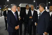 Президент Узбекистана ознакомился с новым путепроводом в Андижане