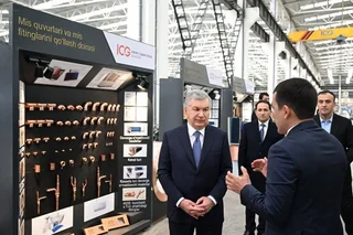 Davlatimiz rahbari mis quvurlari va fitinglar ishlab chiqarish korxonasida boʻldi