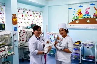 Число отцов старше 70 лет в Узбекистане достигло 29