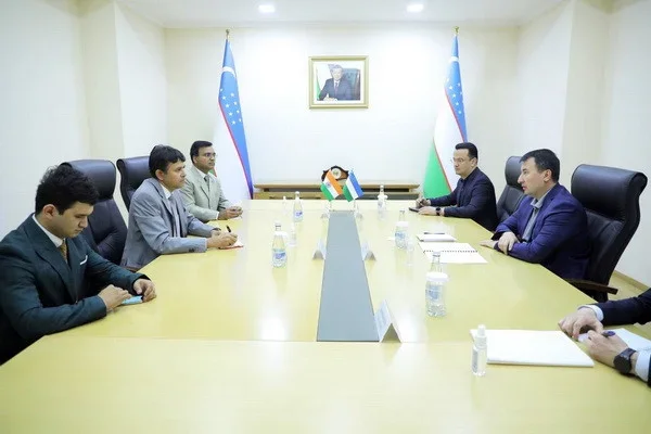 Jamshid Khodjaev meets with the Ambassador of India to Uzbekistan