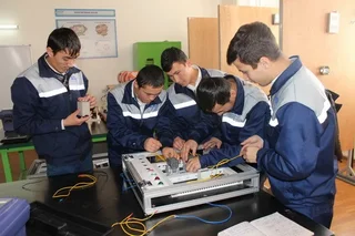 How many family businesses operate in Uzbekistan?