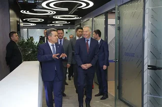 Буюк Британия собиқ Бош вазири Тони Блер IT Park Uzbekistanъга ташриф буюрди