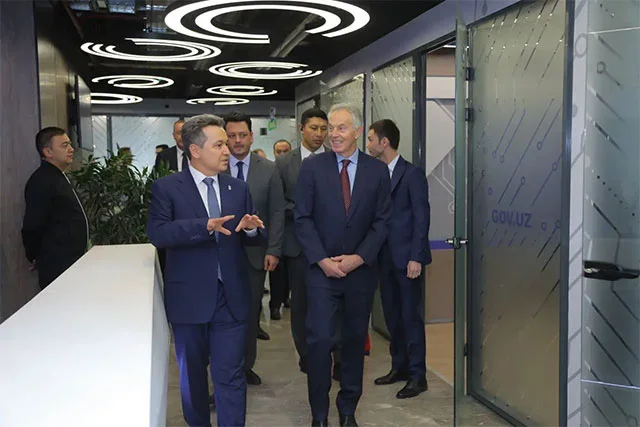 Бывший премьер-министр Великобритании посетил IT Park Uzbekistan