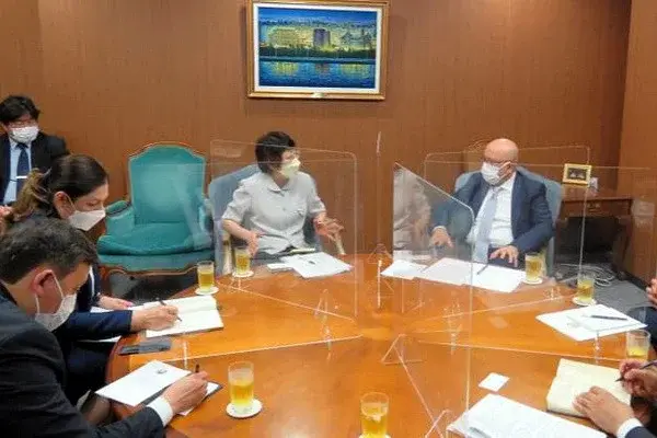 A delegation of Uzbekistan held a meeting at the Japan Institute of International Relations