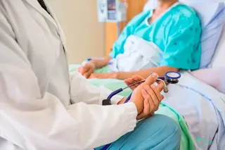 How many days on average do patients undergo treatment in hospitals in Uzbekistan?