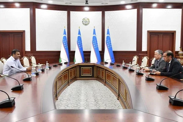 В МИД состоялась встреча с директором компании «Uzbek-Oman Investment Capital»