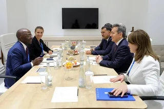 Raqamli texnologiyalar vaziri Sherzod Shermatov XEI Telekommunikatsiyalarni rivojlantirish byurosi direktori bilan uchrashuv o‘tkazdi