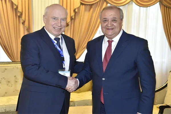 Uzbek FM receives Sergey Lebedev