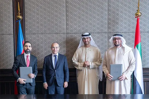 Masdar и SOCAR подписали соглашение о совместной разработке проектов в сфере ВИЭ
