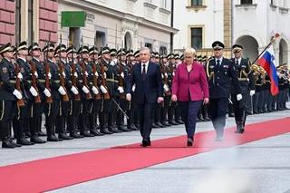 O‘zbekiston Prezidentini rasmiy kutib olish marosimi bo‘ldi