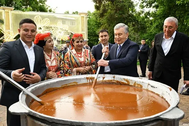 Президентимиз Боғимайдон маҳалласидаги бунёдкорлик ишлари билан танишди