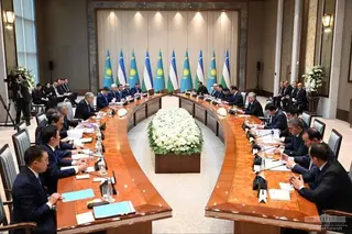 Uzbekistan and Kazakhstan develop strategic partnership and alliance