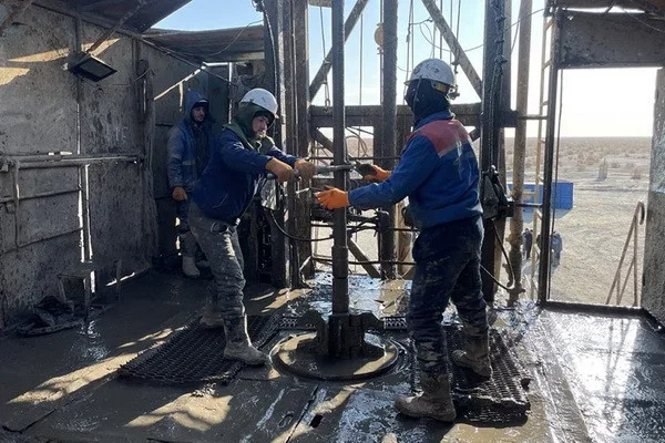 Working groups study existing problems at oil and gas facilities