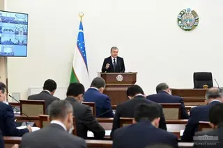 President chairs a meeting on economic growth indicators