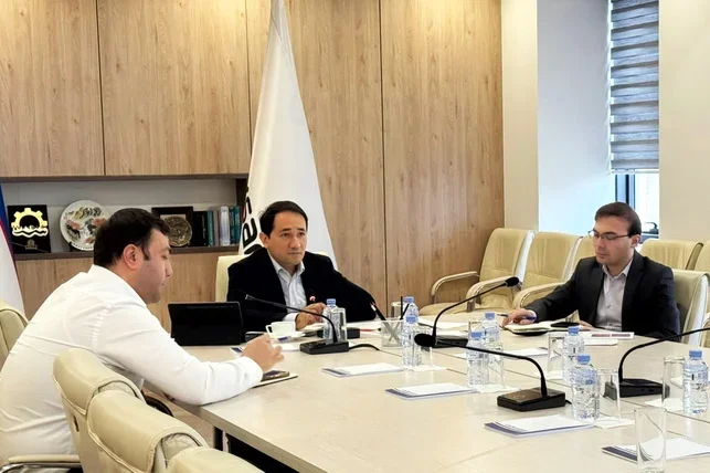 “O‘zeltexsanoat” xitoylik hamkorlar bilan bosma platalar ishlab chiqarish infratuzilmasini yaratishni taklif qilmoqda