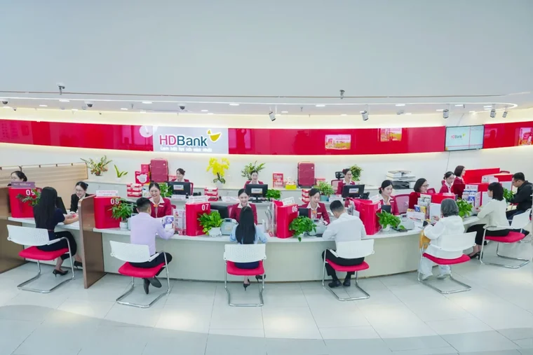 HDBank posts 31% rise in first-half profit, assets exceed VND1 quadrillion
