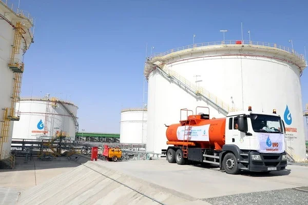 Over 361,200 tons of gas condensate processed at the Bukhara oil refinery