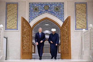 Prezident Samarqanddagi ta'mirlangan Imom Buxoriy majmuasiga tashrif buyurdi