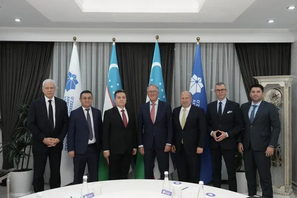 Uzbek ICT Minister holds a meeting with the Supervisory Board of Directors of Veon