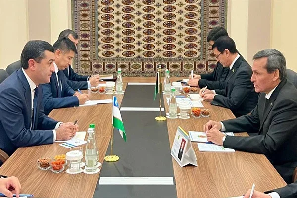 Главы МИД Узбекистана и Туркменистана провели переговоры