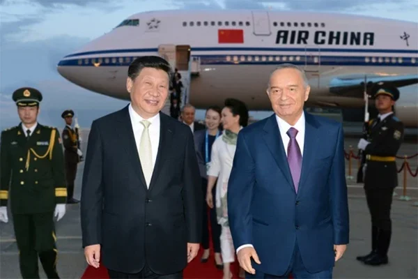President of China arrives in Tashkent