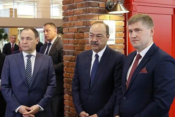 Prime ministers of Belarus, Uzbekistan get familiar with Hi-Tech Park work