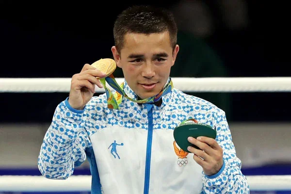 Hasanboy Dusmatov says no contract signed with Golden Gloves