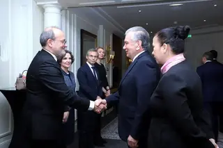 Shavkat Mirziyoyev holds a meeting with the leadership of the French Development Agency