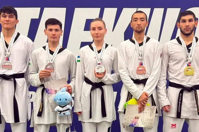 Сборная Узбекистана с семью медалями завершила выступление на Korea Open по таэквондо