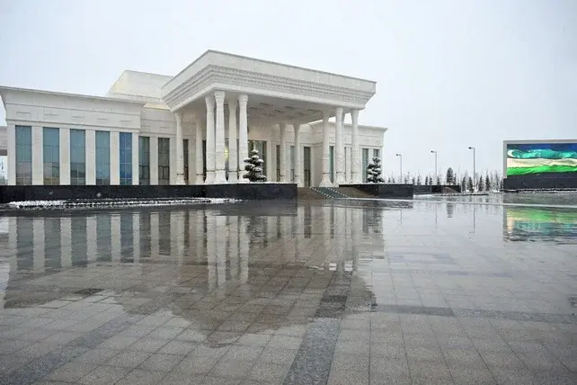 Ўзбекистон Президенти Японияга жўнаб кетди