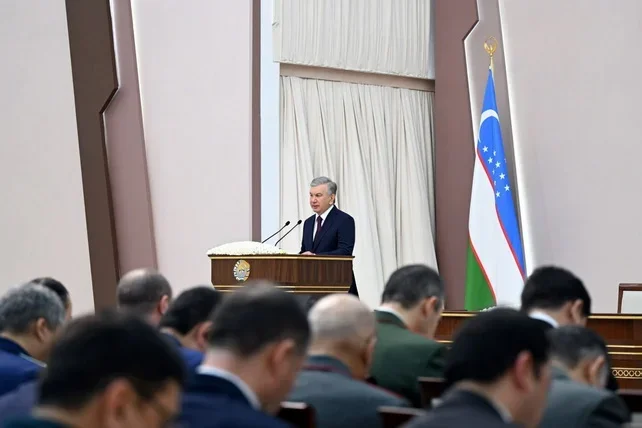 Mirziyoyev Orders Investigation into Multi-Billion Soum Embezzlement at “Uzbekneftegaz” and the State Assets Agency