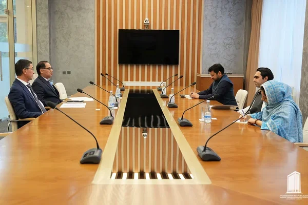 Uzbek DPM holds meeting with representatives of the delegation of Pakistan