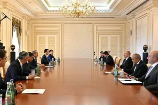 Премьер-министра Узбекистана провел встречу с Президентом Азербайджана