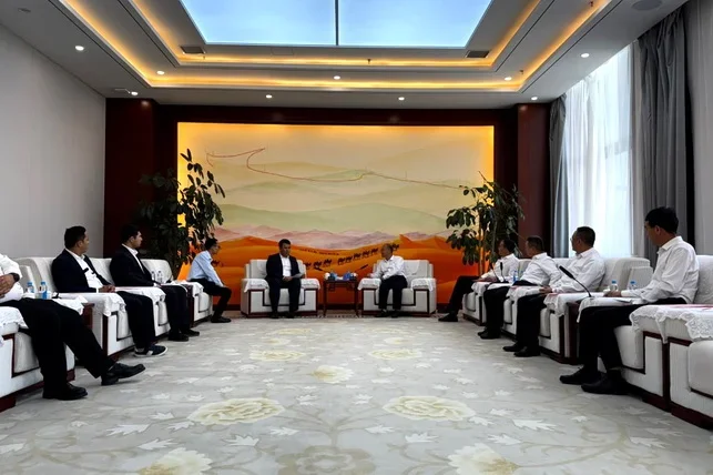 Uztemiryulcontainer Opens Logistics Hub in Lanzhou and Signs New Cooperation Agreements