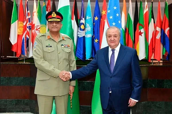 Uzbek FM holds talks with COAS of Pakistan