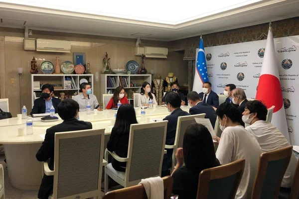 Briefing for Japanese textile manufacturers takes place in Tokyo