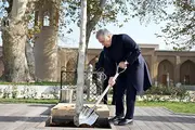 Президент Узбекистана ознакомился с ходом реконструкции комплекса Махдума Азама