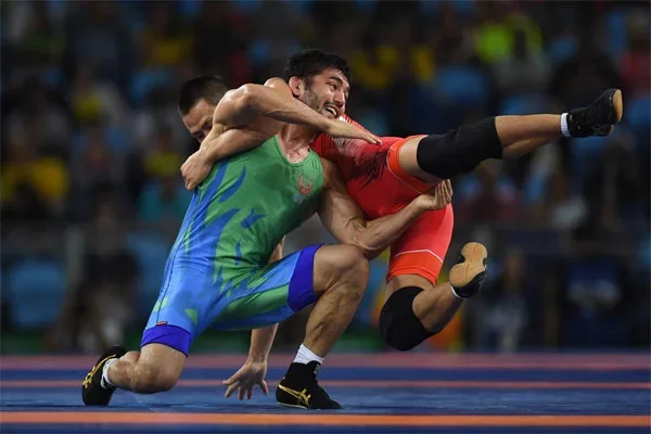 Ikhtiyor Navruzov clinches bronze medal of Olympics