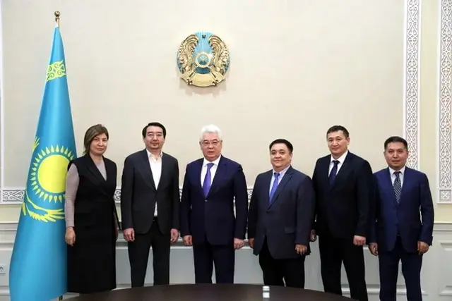Kazakh Ambassador Discusses Strengthening Bilateral Investment Cooperation with Tenge Bank