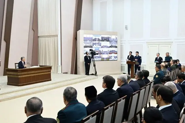 Мирзиёев уюшган жиноятчиликка қарши курашда ҳуқуқни муҳофаза қилувчи органларни танқид қилди