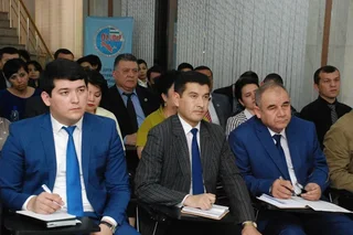 УзЛиДеП: организована открытая дискуссия фермеров и предпринимателей