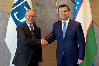 Prezident matbuot kotibi OAV erkinligi bo'yicha YXHT vakili bilan uchrashdi