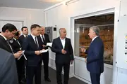 Мирзиёев ознакомился с птицеводческим комплексом в Кегейли