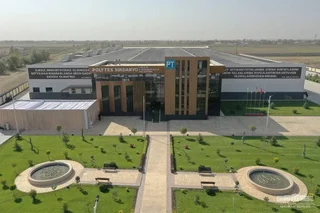 Uzbek President visits Cotton and Textile Cluster in Syrdarya