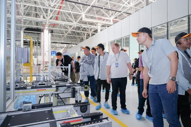 Will Geely Bring EVs to Uzbekistan with Advanced 11-in-1 Electric Drive Technology?