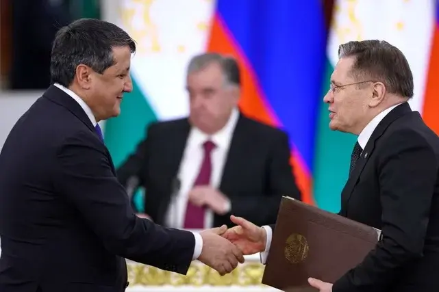 Россия и Таджикистан подписали соглашение о сотрудничестве при реабилитации территорий, подвергшихся воздействию уранодобывающих и горнорудных производств