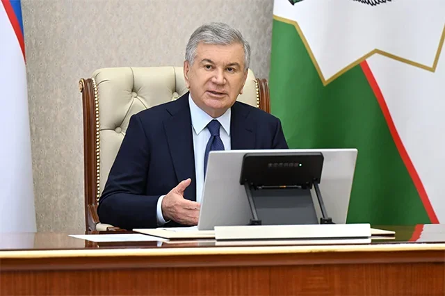 Мирзиёев чарм ва пойабзал саноатини ривожлантириш масалаларини муҳокама қилди