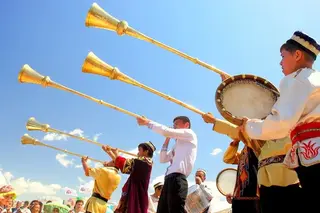 President of Uzbekistan proposes to declare 11 November an official day off