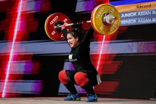 Наши девушки, участвовавшие в чемпионате Азии по тяжёлой атлетике поднялись на пьедестал